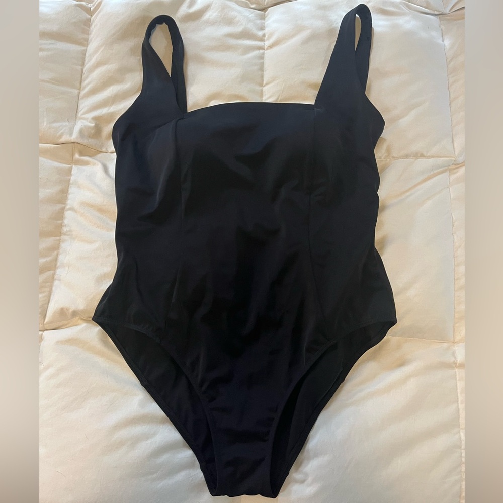 Boden One-Piece Swimsuit - Lefkada Square Neck in Black